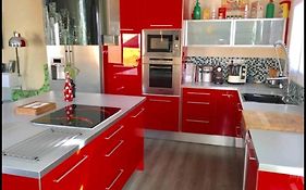 Habitación a 15 minutos de Barcelona